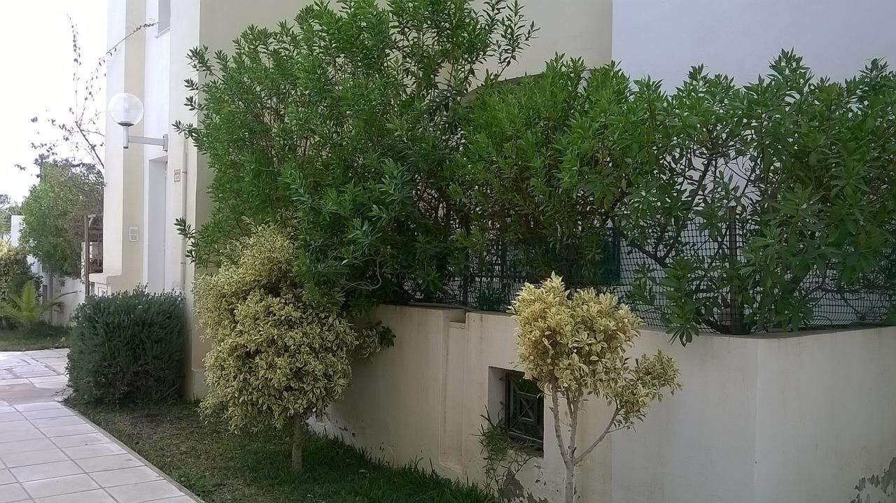Happy House Ennasr Apartment Ariana Luaran gambar