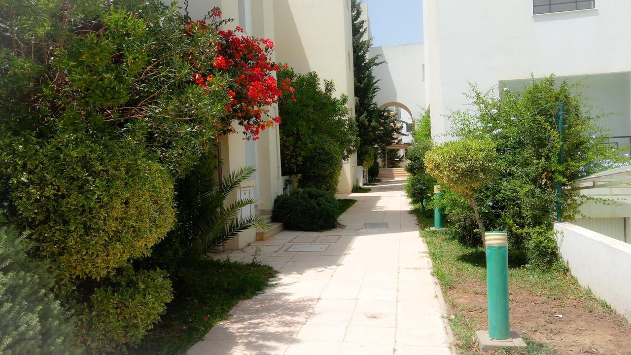 Happy House Ennasr Apartment Ariana Luaran gambar