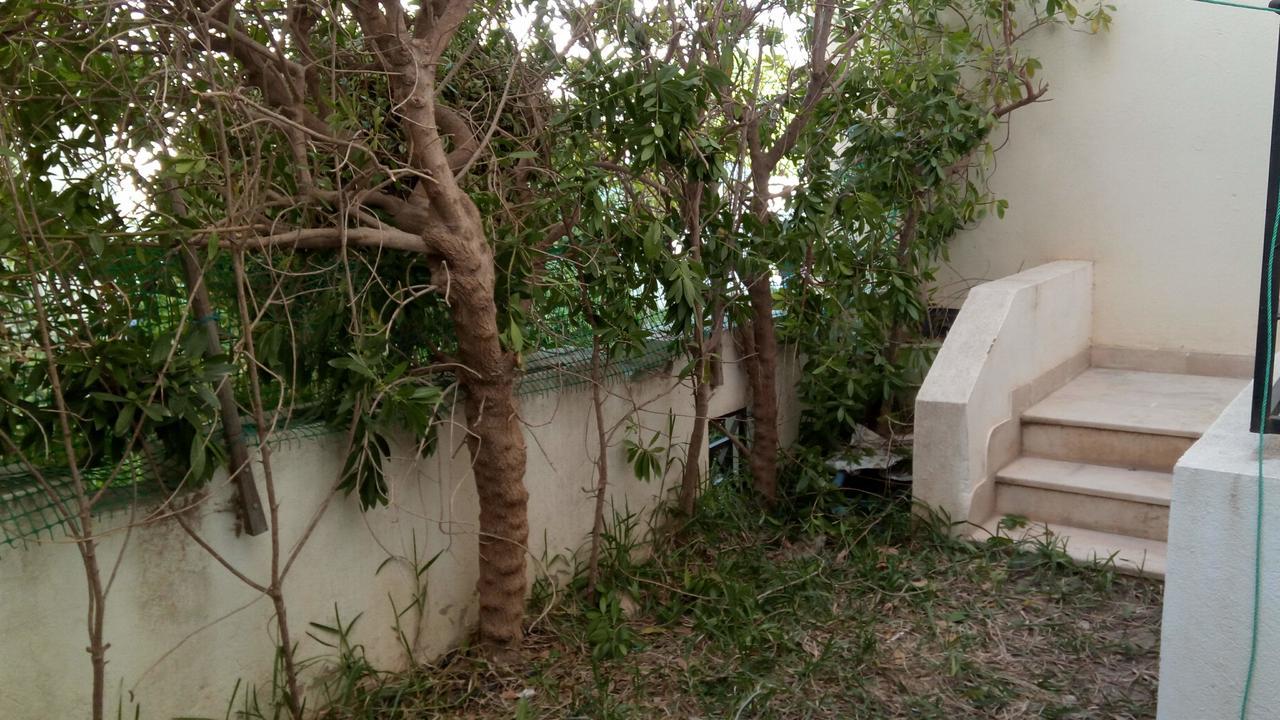 Happy House Ennasr Apartment Ariana Luaran gambar